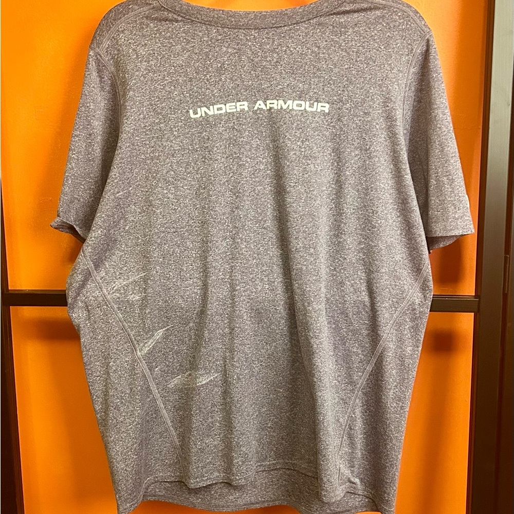 Under Armour HeatGear Gray Athletic Performance T-Shirt Men’s 2XL